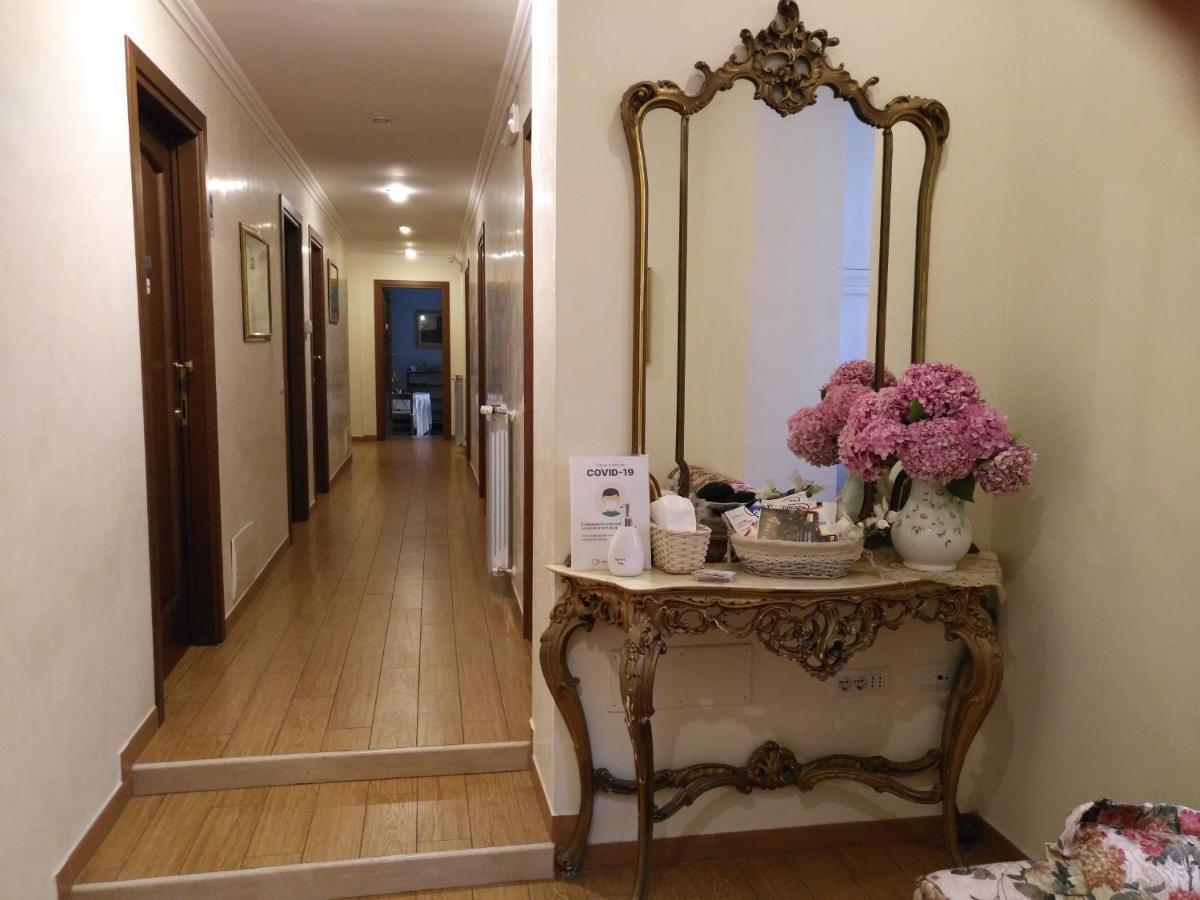 Tucci'S Roma Guest House Εξωτερικό φωτογραφία